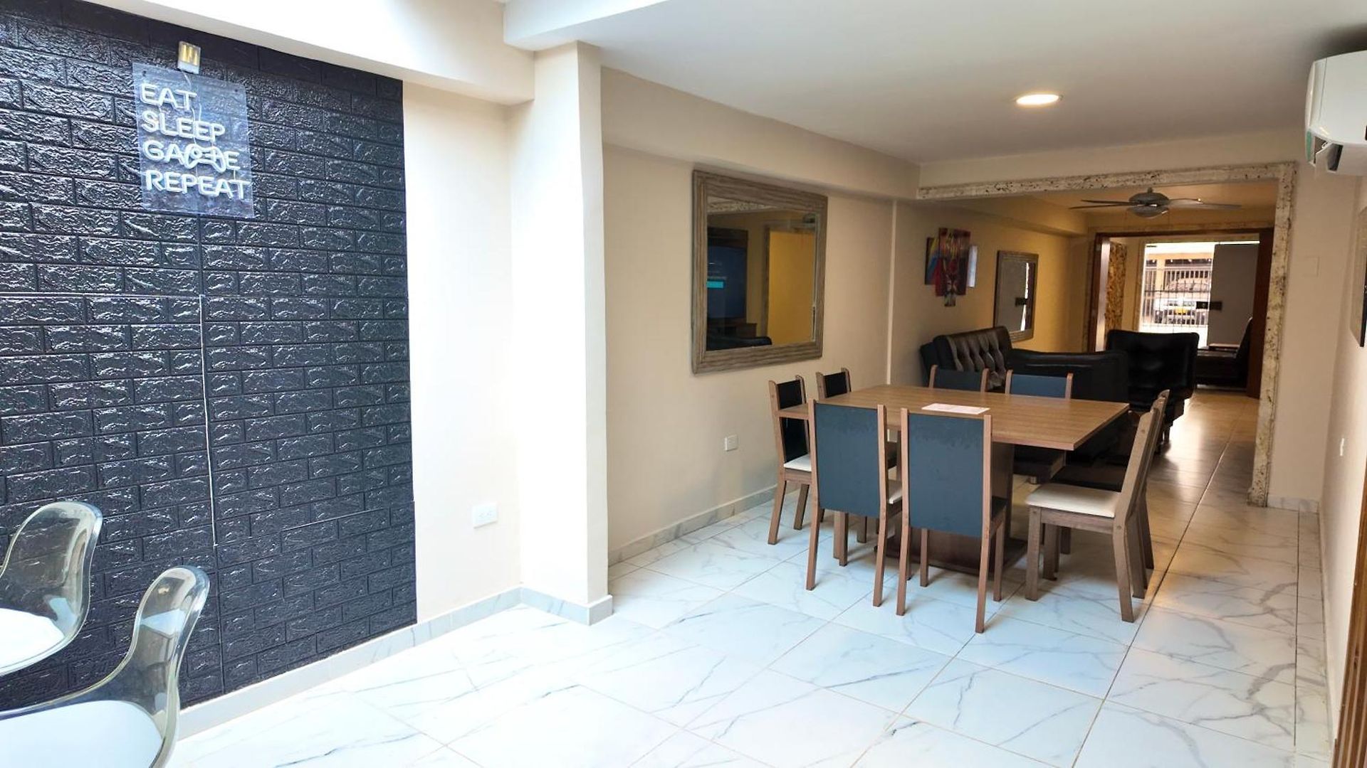 Casa Crespo Real 7 Con Piscina Privada Flight Friendly Villa