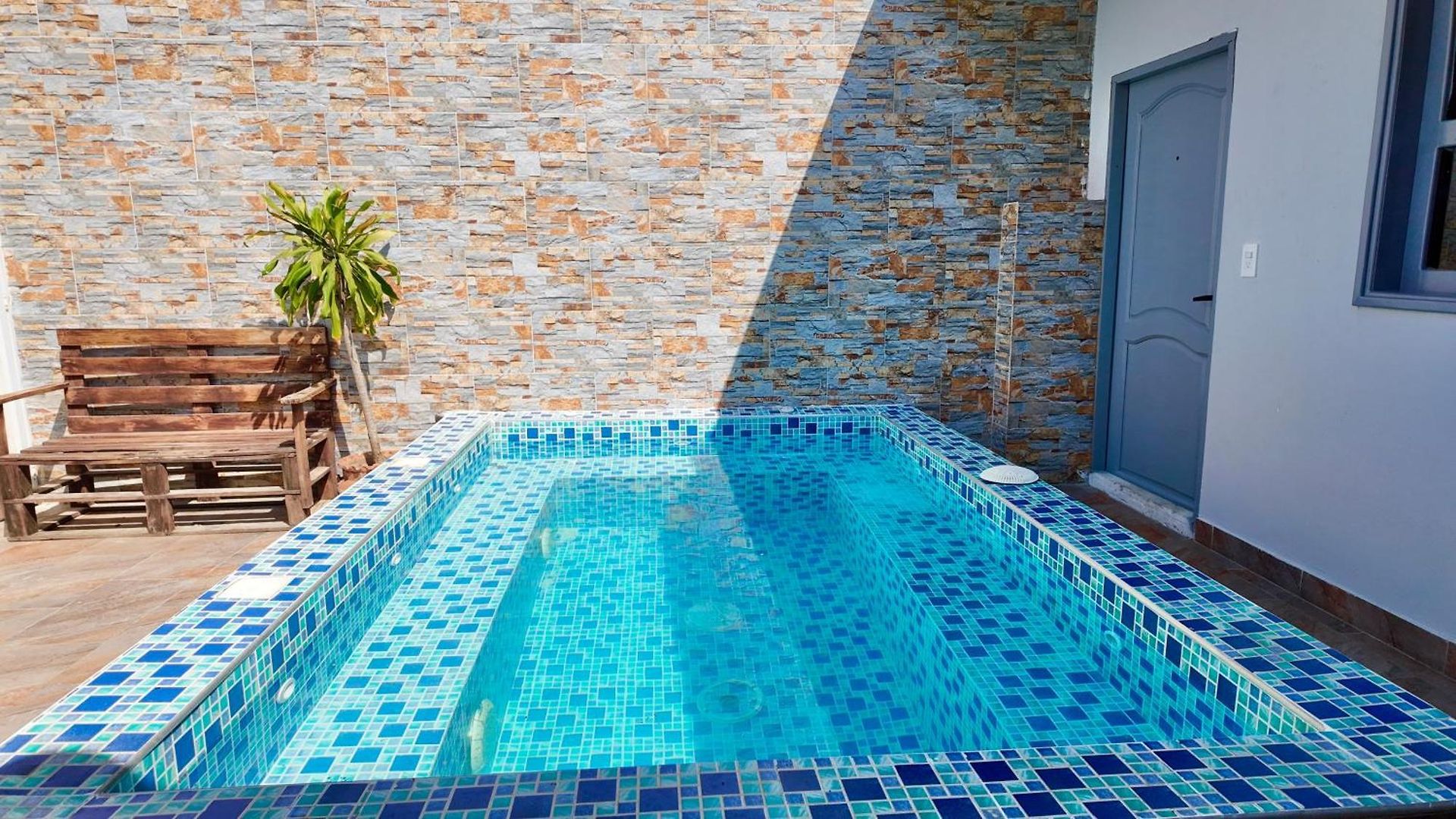 Casa Crespo Real 7 Con Piscina Privada Flight Friendly Villa *