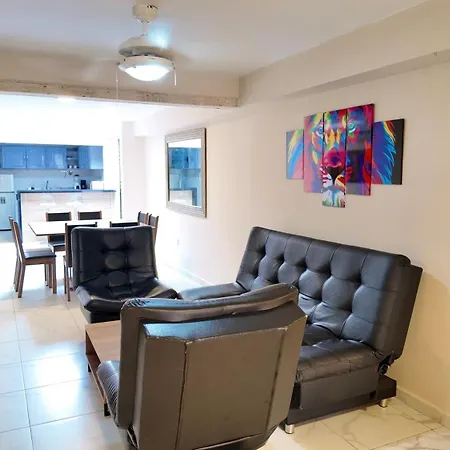 Casa Crespo Real 7 Con Piscina Privada Flight Friendly Villa