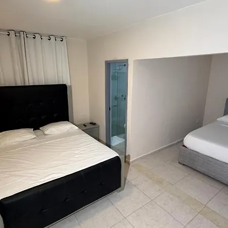 Casa Crespo Real 7 Con Piscina Privada Flight Friendly
