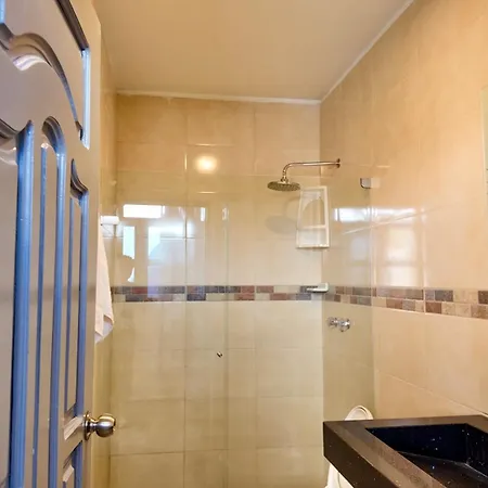 Casa Crespo Real 7 Con Piscina Privada Flight Friendly Villa *