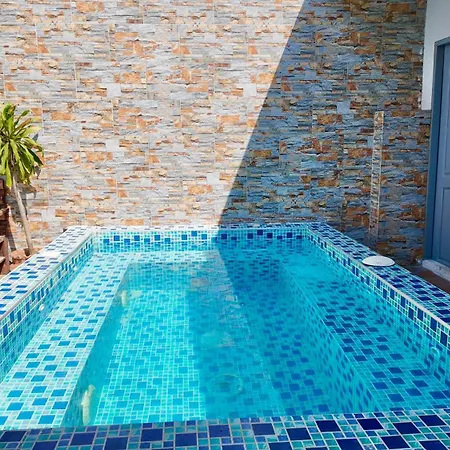 Casa Crespo Real 7 Con Piscina Privada Flight Friendly Villa *